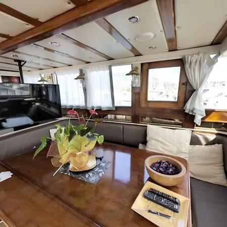 Sailing 5 Terre
